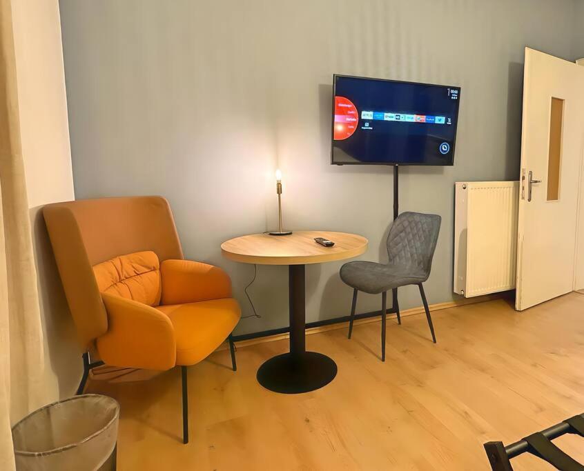 Urban & Chic: 2Bdr, Parkplatz Apartment Witten Exterior photo